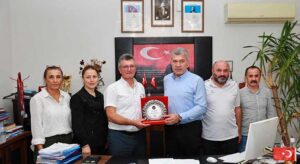 Sıbıç’a Anadolu Lisesi’nden teşekkür plaketi