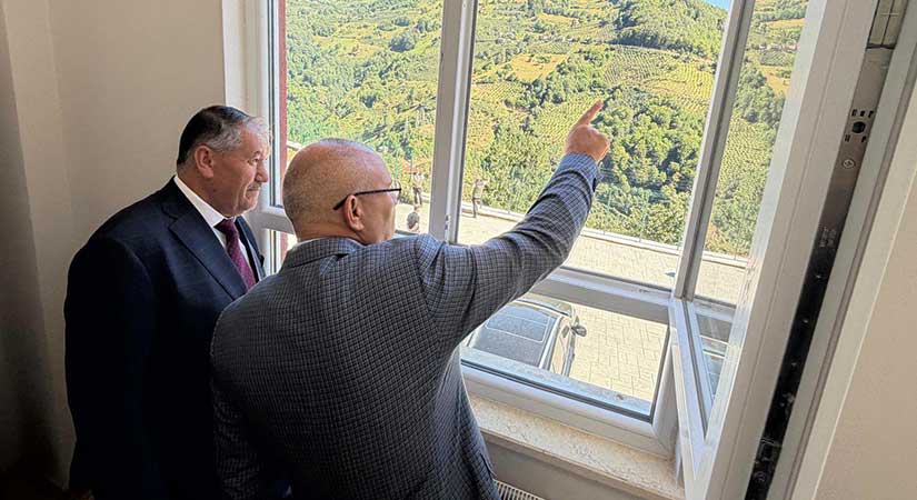 Vali Koç, Aydındere’de okul hazırlıklarını denetledi