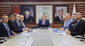 Vali Koç’tan hizmetleri aksatmayın talimatı