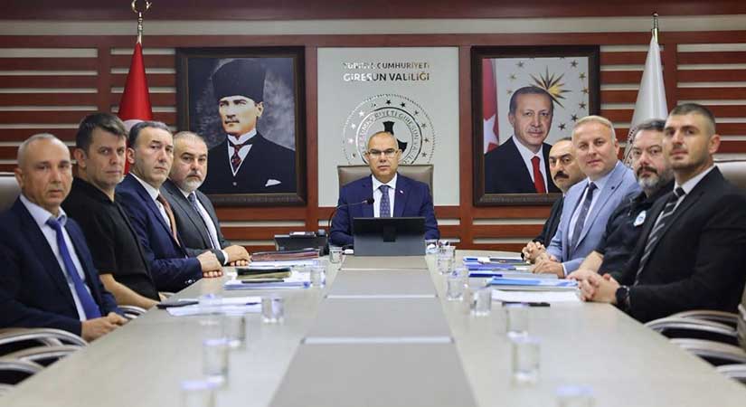 Vali Koç’tan hizmetleri aksatmayın talimatı