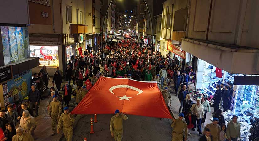Bulancak’ta bayram coşkusu geceye damga vurdu!