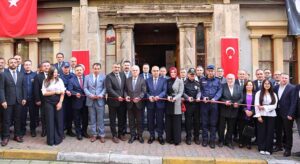 Giresun’da genç yeteneklerden 103. yıla özel sergi