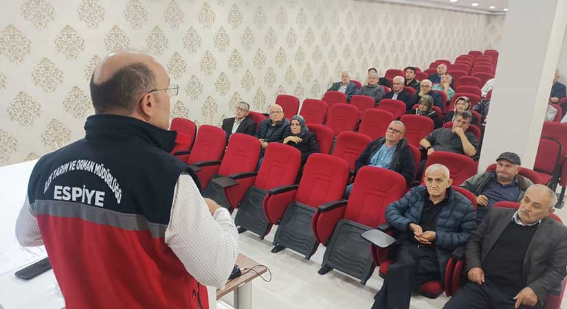 Espiye’de B-REÇETE ve kahverengi kokarca bilgilendirmesi yapıldı