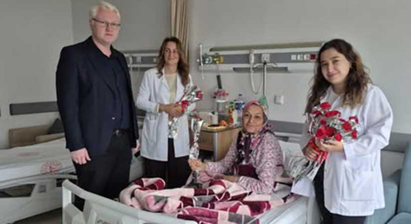Eynesil Devlet Hastanesi’nde yaşlı hastalara anlamlı ziyaret