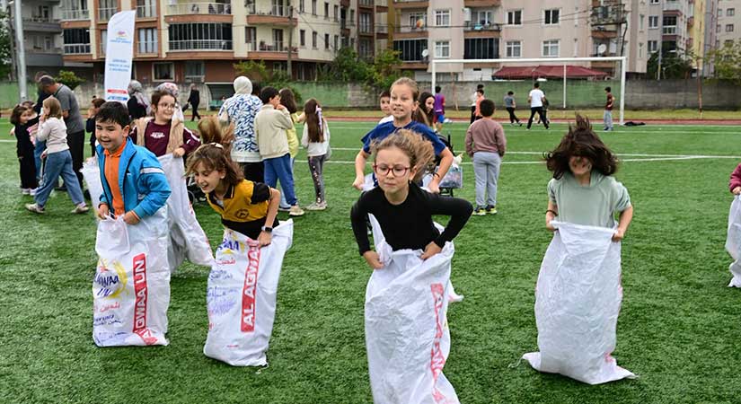 Gençlik Merkezi çocuklara unutulmaz bir gün yaşattı!