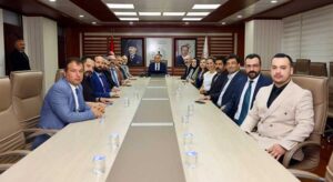 MHP’nin yeni yönetimi Vali Koç’un makamında!