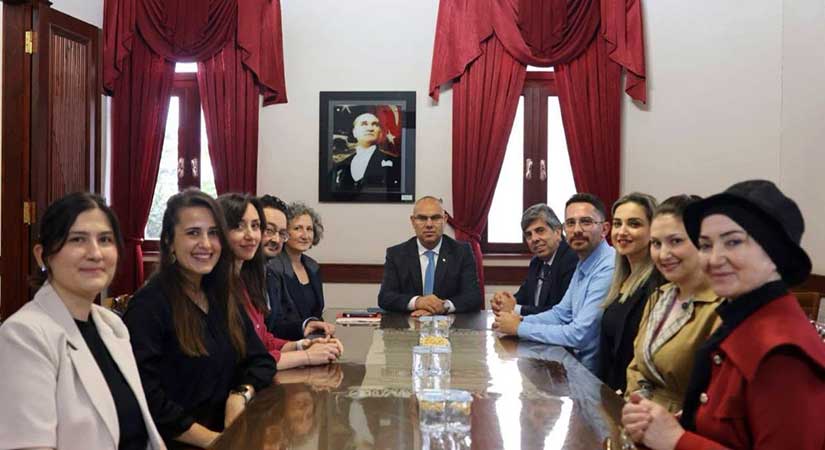 Vali Koç’tan Yeşilay’a ziyaret: İş birliği vurgusu
